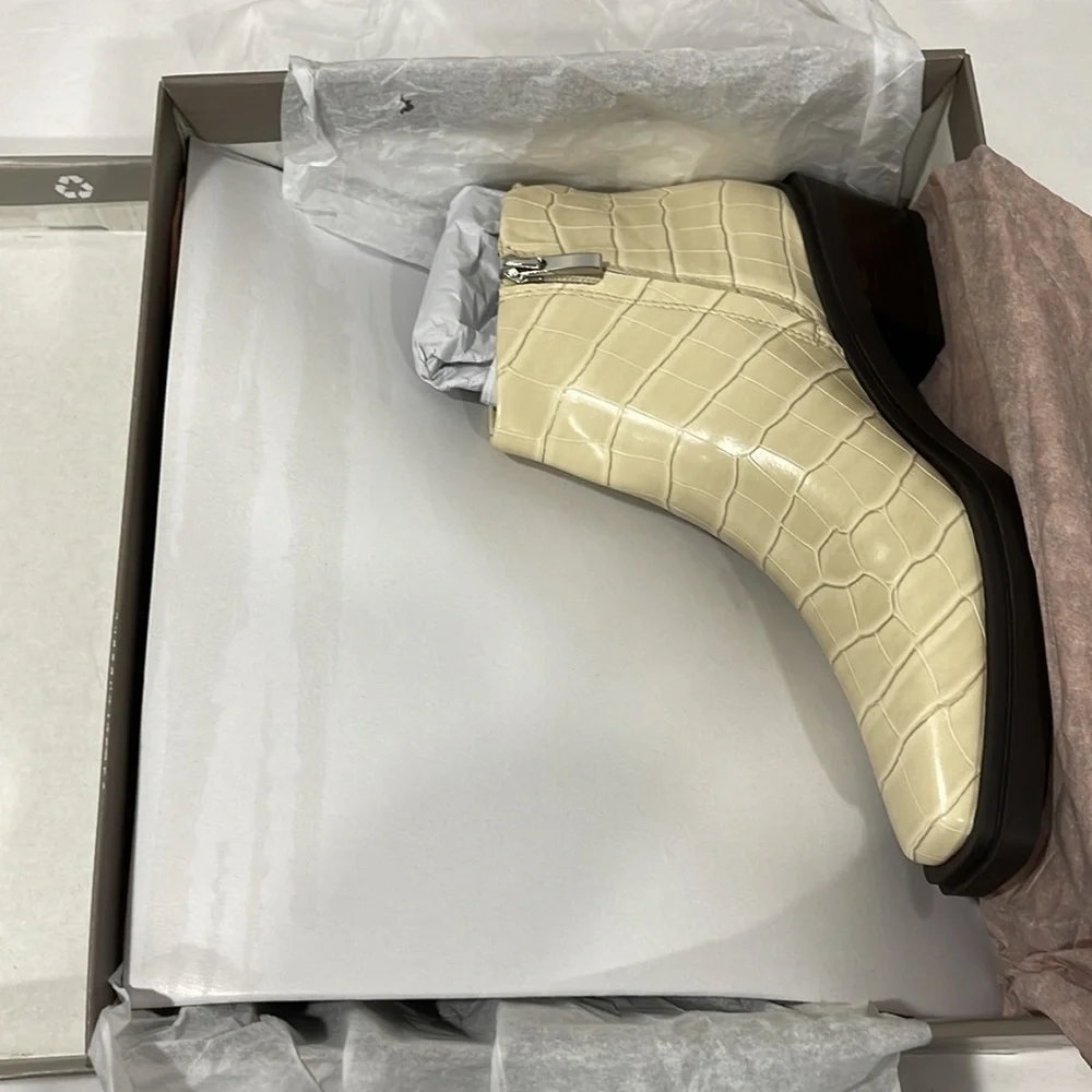 Franco Sarto Fina Western Bootie in Cream Croc Faux Leather Size 6